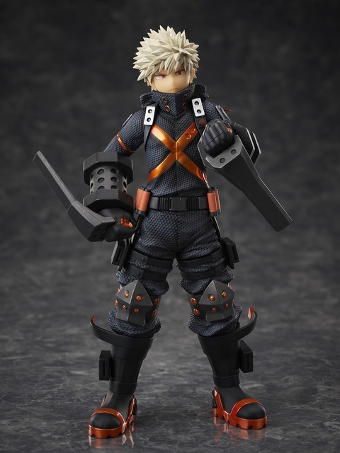 「1/8スケールフィギュア 爆豪勝己 ステルススーツVer.」12,100円（税込）（C）2021「僕のヒーローアカデミア THE MOVIE」製作委員会（C）堀越耕平／集英社