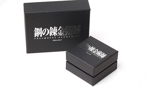 『鋼の錬金術師 FULLMETAL ALCHEMISTブレスレット＆ネックレス　ロゴ入りボックス（C）荒川弘／鋼の錬金術師製作委員会