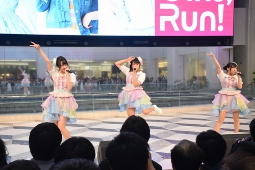 【レポート】Run Girls, Run！が「キラッとスタート」発売記念イベントを開催 – 更なる高みを目指して、3人は走り続ける!