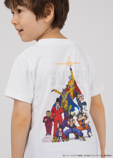 「スーパーヒーロー（ドラゴンボール超 スーパーヒーロー）コラボキッズTシャツ」2,200円（税込）（C）バード・スタジオ／集英社（C）「２０２２ ドラゴンボール超」製作委員会