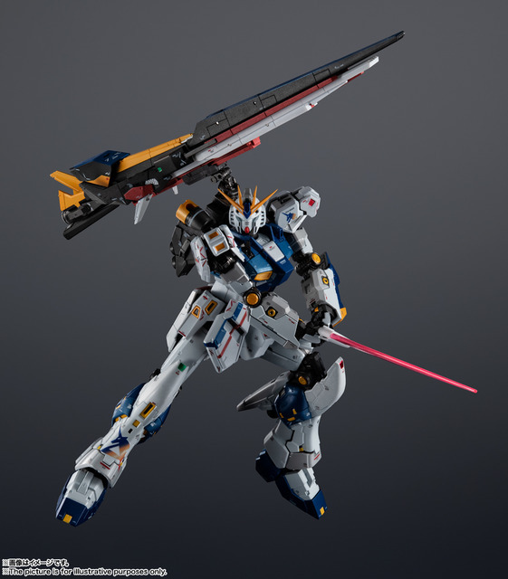 「超合金　RX-93ff νガンダム」24,000円（税別）（C）創通・サンライズ