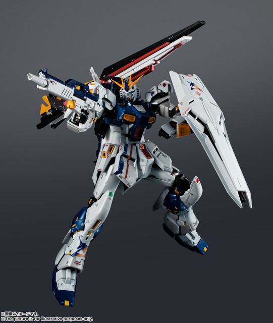 「超合金　RX-93ff νガンダム」24,000円（税別）（C）創通・サンライズ