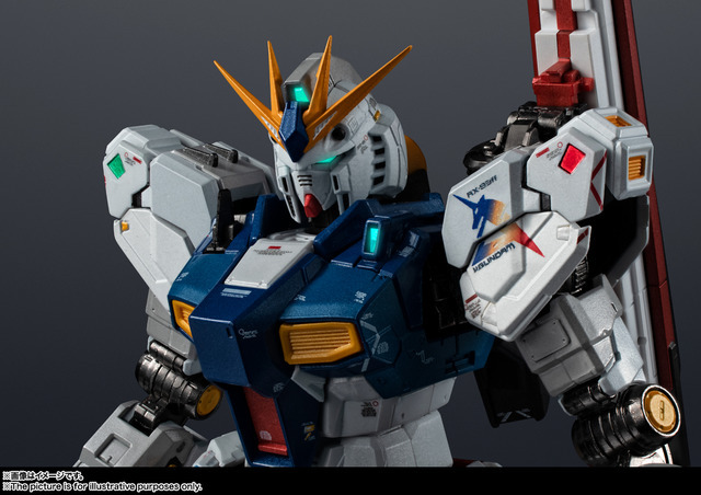 「超合金　RX-93ff νガンダム」24,000円（税別）（C）創通・サンライズ