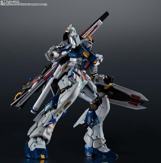 「超合金　RX-93ff νガンダム」24,000円（税別）（C）創通・サンライズ