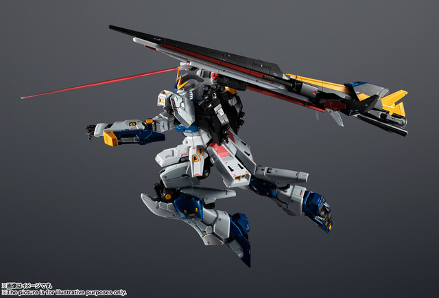 「超合金　RX-93ff νガンダム」24,000円（税別）（C）創通・サンライズ