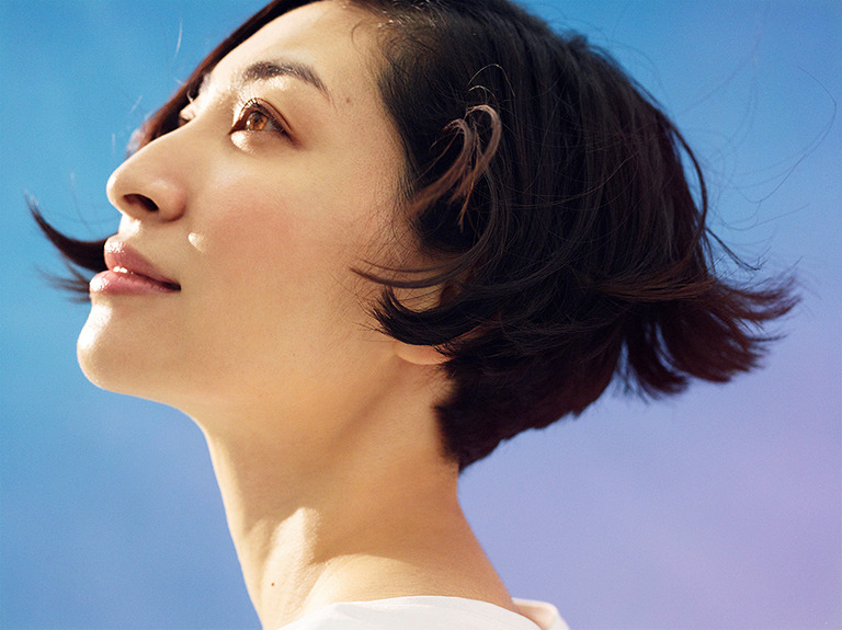 坂本真綾の28枚目となるシングル「ハロー、ハロー」のMVフルバージョンが期間限定で公開!