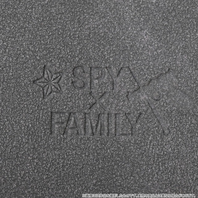 『SPY×FAMILY』バッグ ロイド・フォージャー（C）遠藤達哉／集英社・SPY×FAMILY製作委員会