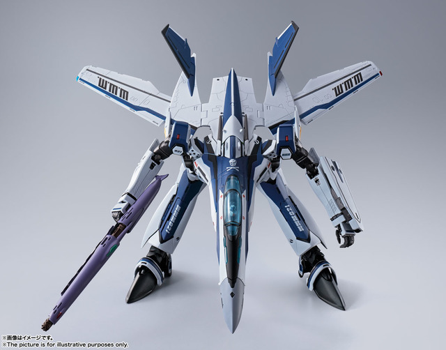 「DX超合金 VF-25メサイアバルキリー WORLDWIDE Anniv.」20,000円（税別）（C）2007 BIGWEST/MACROSS F PROJECT・MBS（C）2021 BIGWEST