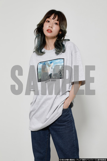 「灰谷兄弟 SCENE PHOTO T」5,280円（税込）（C）和久井健・講談社／アニメ「東京リベンジャーズ」製作委員会