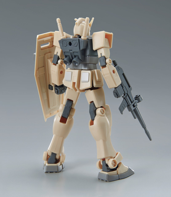 「GUNDAM NEXT FUTURE」限定ENTRY GRADE 1/144 RX-78-2 ガンダム[クラシックカラー]（C）創通・サンライズ