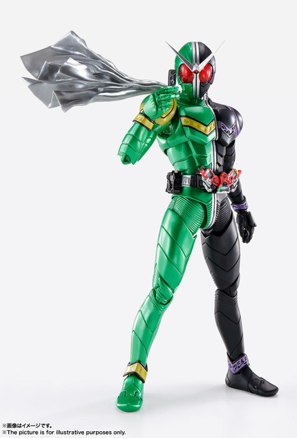 「S.H.Figuarts（真骨彫製法）仮面ライダーW サイクロンジョーカー 風都探偵アニメ化記念」硬質マフラー装着（C）2022「風都探偵」製作委員会