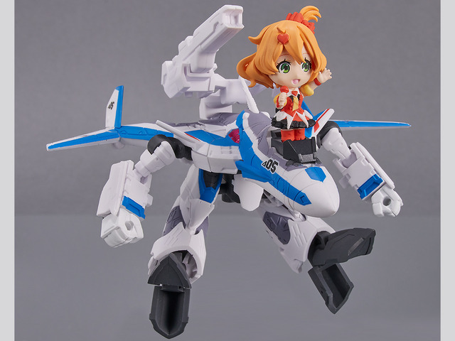 「VF-31J ジークフリード (ハヤテ・インメルマン機) with フレイア・ヴィオン」 4,950円（税10%込）（C)2015 BIGWEST