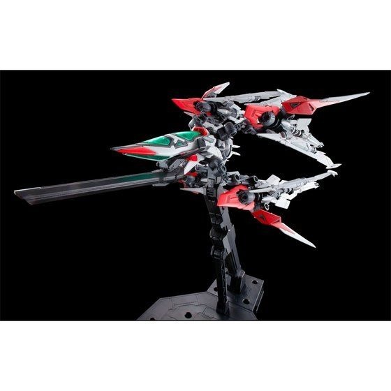 「MG 1/100 エクリプスガンダム用 マニューバストライカーパック」：3,300円（税込）（C）創通・サンライズ