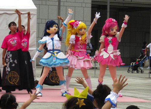日本最大級のダンスフェスティバルに歴代のプリキュアたちが登場！横浜の大学生チームとダンスを披露！【レポート】