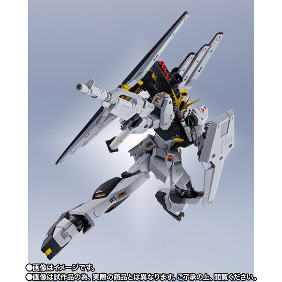 「METAL ROBOT魂 ＜SIDE MS＞ νガンダム（ダブル・フィン・ファンネル装備型）」17,050円（税込）（C）創通・サンライズ