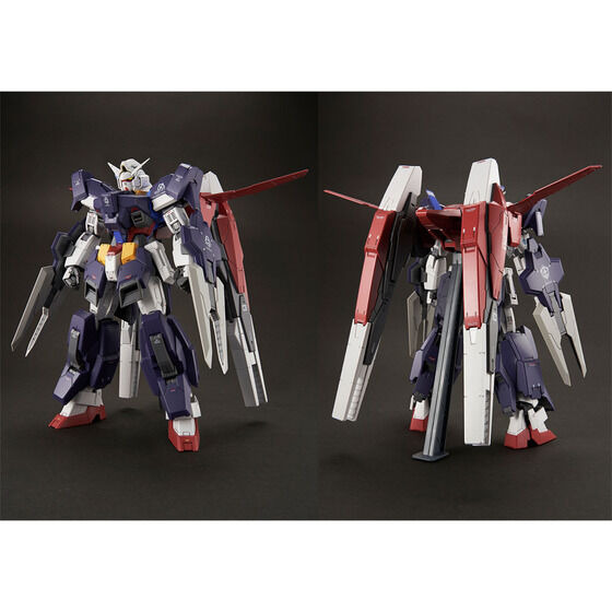 「MG 1/100 ガンダムAGE－1 フルグランサ [デザイナーズカラーVer．]」7,370円（税込）（C）創通・サンライズ