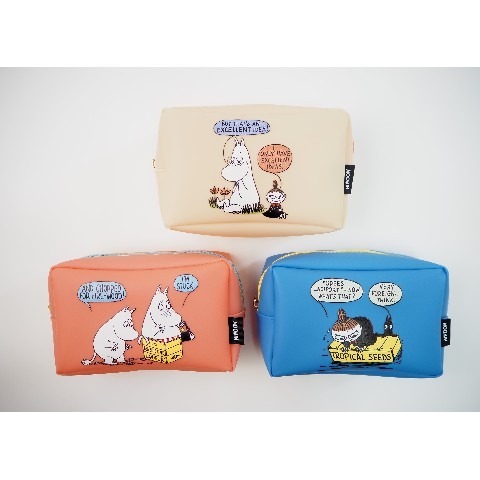 「MOOMIN COMIC PVC スクエアポーチ」2,090円（税込）