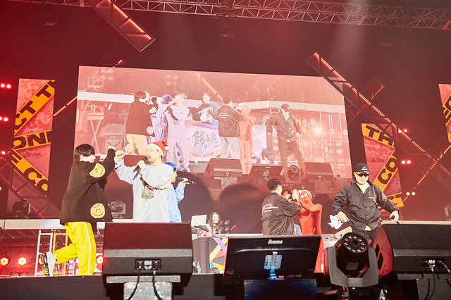 「ヒプノシスマイク -Division Rap Battle-8th LIVE 《CONNECT THE LINE》to Buster Bros!!!」公演DAY2オフィシャル写真 Photo by: 粂井健太（C）King Record Co., Ltd. All rights reserved.