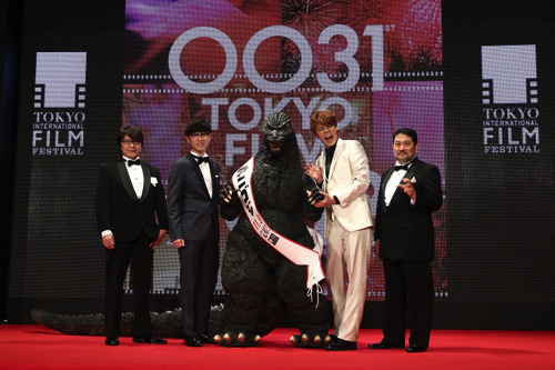 東京国際映画祭レッドカーペットにゴジラ＆宮野真守＆櫻井孝宏が登場！宮野VSゴジラが実現！？