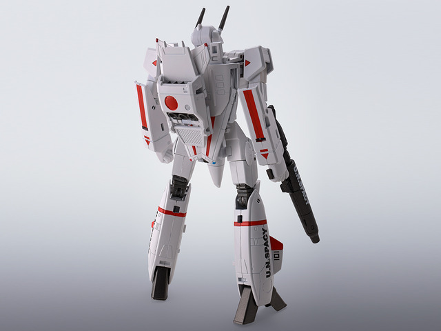 『超時空要塞マクロス』「VF-1J アーマードバルキリー（一条輝機）リバイバルVer.」13,200円（税込）（C）1982 BIGWEST