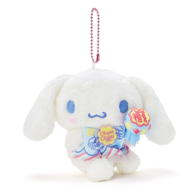 チュッパチャプス×サンリオ「マスコットホルダー　シナモロール」（C）2023 Perfetti Van Melle. All Rights Reserved. （C）’23 SANRIO