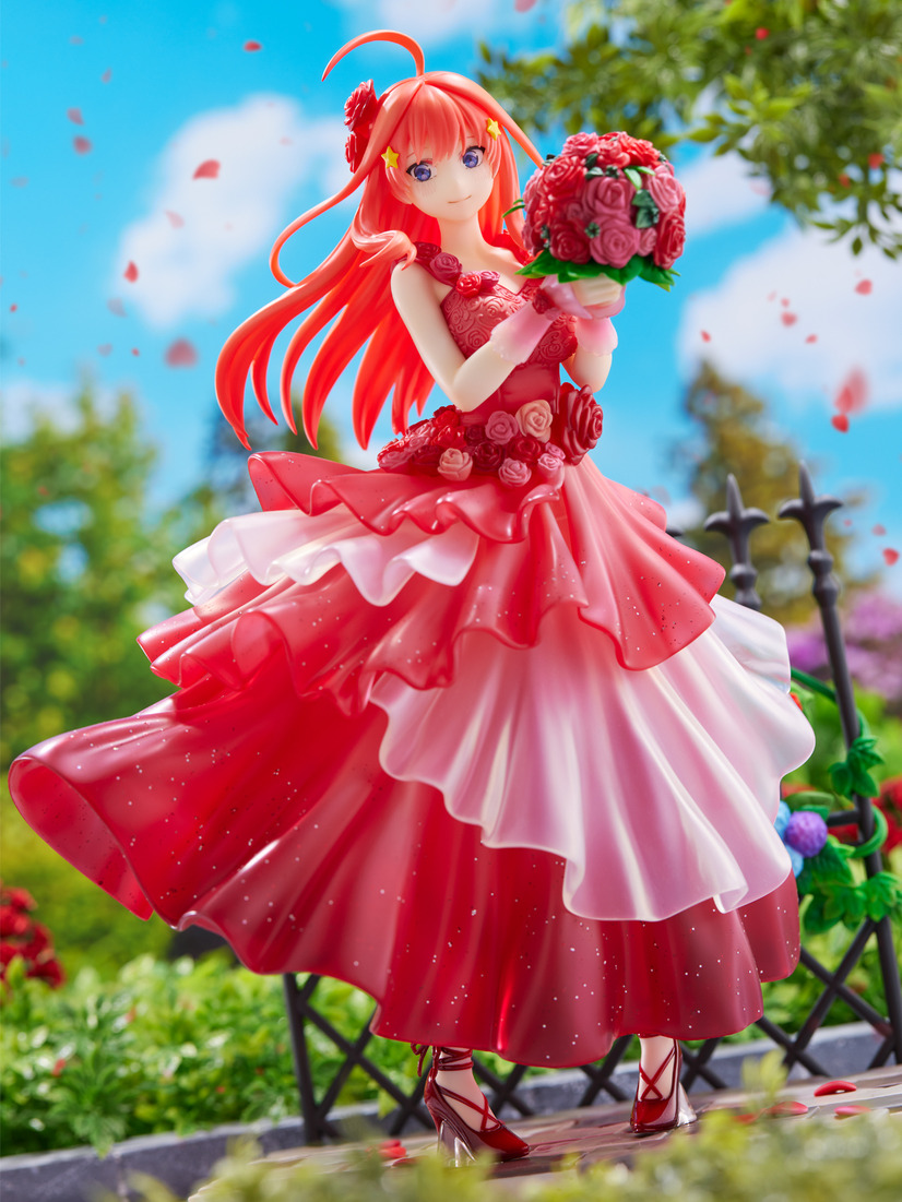 「映画『五等分の花嫁』中野五月 -Floral Dress Ver.-1/7スケールフィギュア」29,700円（税込）©春場ねぎ・講談社／映画「五等分の花嫁」製作委員会