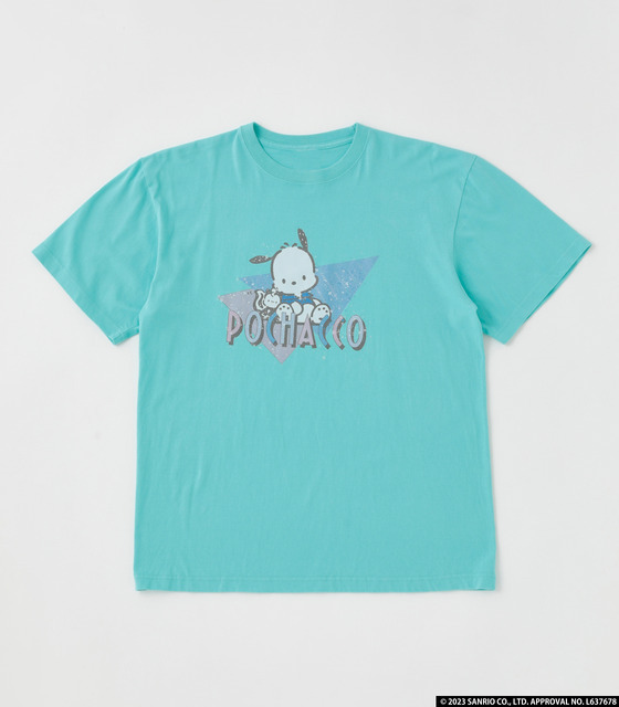 「サンリオキャラクターズ」×「R4G（アールフォージー）」［ポチャッコ］POCHACCO TRIANGLE TEE（C）2023 SANRIO CO., LTD. APPROVAL NO. L637678