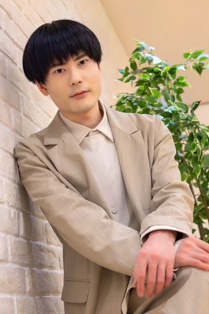 内山昂輝
