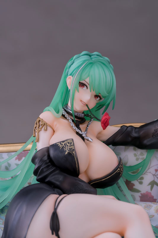 「アズールレーン リットリオ カラブリア・アウレア 1/7スケール 完成品フィギュア」30,800円（税込）（C）2017 Manjuu ＆ Yongshi（C）2017 Yostar