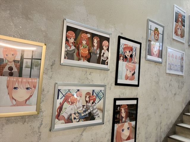 「映画『五等分の花嫁』～Sweet Dreams & Memories～」店舗内イメージ（C）春場ねぎ・講談社／映画「五等分の花嫁」製作委員会