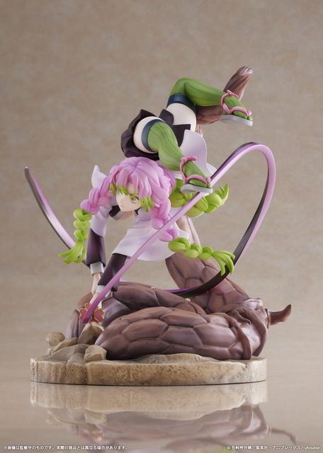 「甘露寺蜜璃　1/8スケールフィギュア」24,200円（税込）（C）吾峠呼世晴／集英社・アニプレックス・ufotable