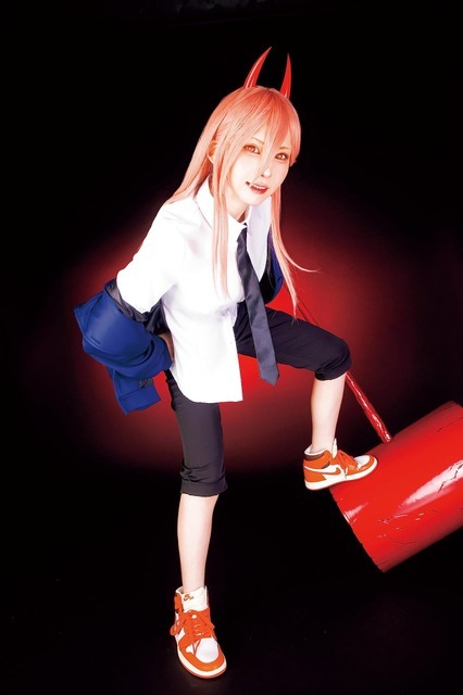 コスプレイヤー・えなこ『えなこ cosplayer 2』出典：Amazon