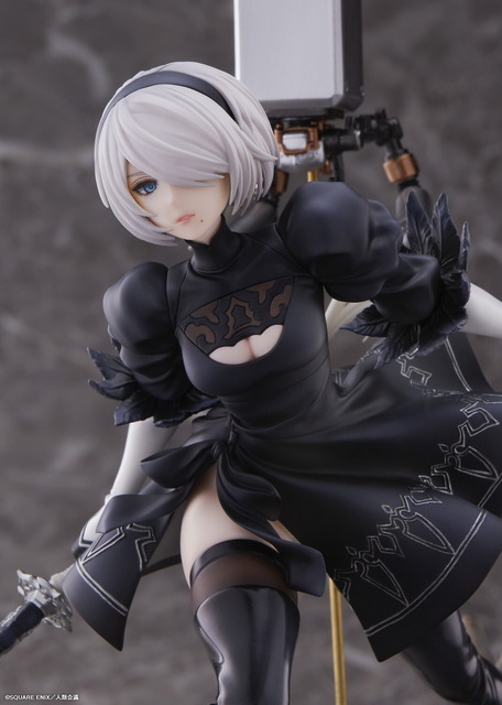 「2B 1/7スケールフィギュア」通常版18,000円（税込）／豪華版26,000円（税込）（C）SQUARE ENIX／人類会議