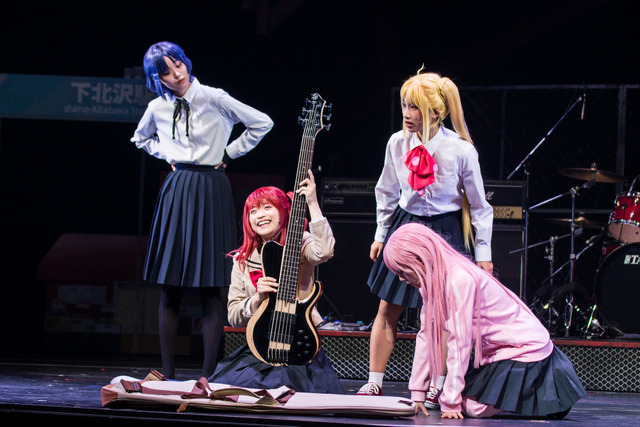 舞台「LIVE STAGE『ぼっち・ざ・ろっく！』」がTHEATER MILANO-Zaにて公演（C）はまじあき／芳文社・アニプレックス（C）LIVE STAGE「ぼっち・ざ・ろっく！」製作委員会