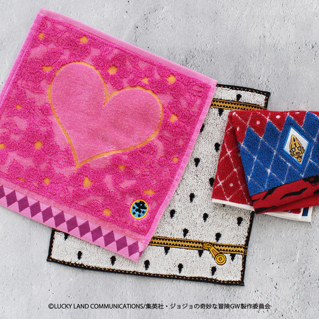「タオルハンカチ」880円（税込）（C）LUCKY LAND COMMUNICATIONS/集英社・ジョジョの奇妙な冒険GW製作委員会