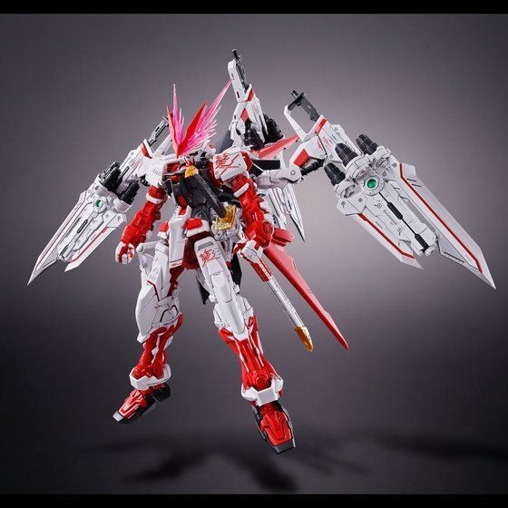 「MG 1/100 ガンダムアストレイ レッドドラゴン」7,700円（税込）（C）創通・サンライズ