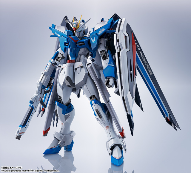 「METAL ROBOT魂＜SIDE MS＞ ライジングフリーダムガンダム」19,800円（税込）（C）創通・サンライズ