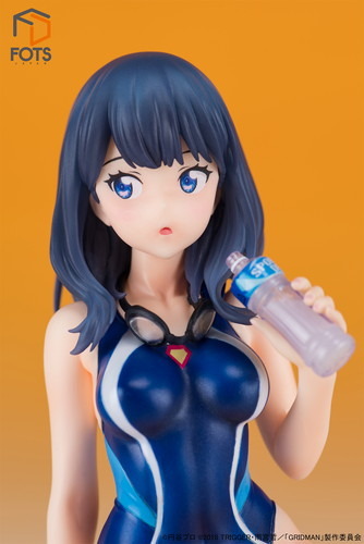 太もも、ヒップ、バスト…ピチピチ競泳水着姿で六花のボディラインが丸わかり！『SSSS.GRIDMAN』「宝多六花」競泳水着ver（フィギュア）が登場