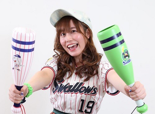 野球を愛する声優・松嵜麗と渡部優衣のヤクルト・阪神応援コラム連載の特別販売がスタート