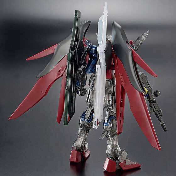 「劇場版公開記念パッケージ HG 1/144 デスティニーガンダムSpecII[クリアカラー]」2,640円（税込）（C）創通・サンライズ