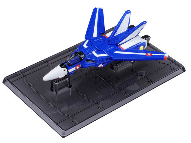 「VF-1J バルキリー（マクシミリアン・ジーナス機）」1,430円（税込）（C）ＴＯＭＹ（C）1982 BIGWEST