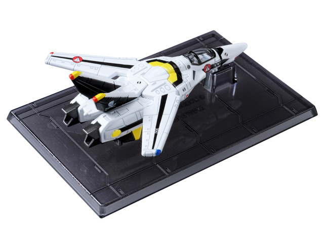 「VF-1S バルキリー（ロイ・フォッカー機）」1,430円（税込）（C）ＴＯＭＹ（C）1982 BIGWEST