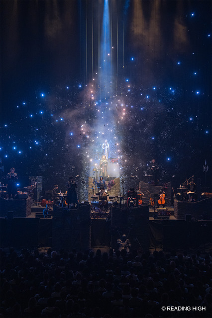 音楽朗読劇 READING HIGH『ROAD to AVALON』舞台全景（C）READING HIGH