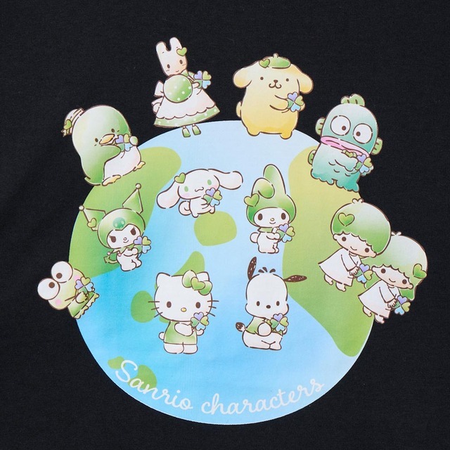 サンリオグリーン地球Ｔシャツ（C） 2024 SANRIO CO ., LTD. APPROVAL NO. L651529