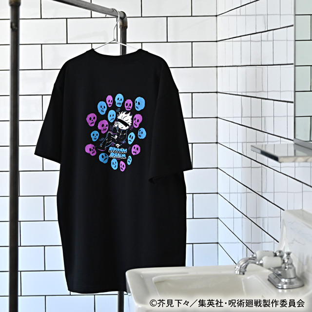 『呪術廻戦』×ビィズニィズ「ビッグTシャツ（獄門疆）」（C）芥見下々/集英社・呪術廻戦製作委員会