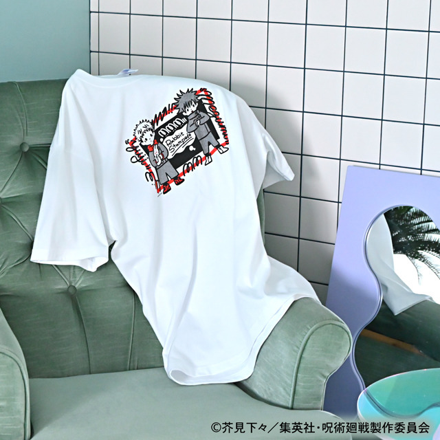 『呪術廻戦』×ビィズニィズ「ビッグTシャツ（脱兎）」（C）芥見下々/集英社・呪術廻戦製作委員会