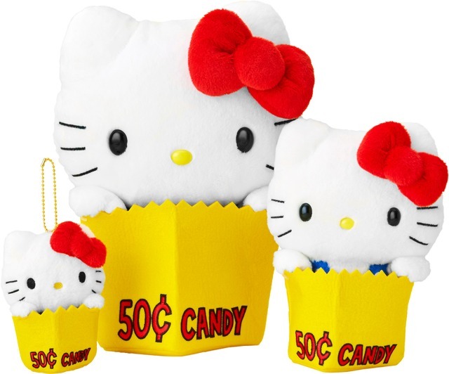 「Hello Kitty展–わたしが変わるとキティも変わる–」ぬいぐるみマスコット2,640円M 4,620円S 3,520円（C）2024 SANRIO CO., LTD. APPROVAL NO. SP650123