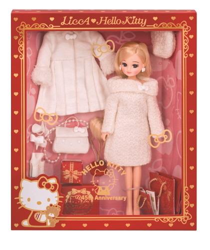 ～リンゴのバッグはキティちゃんからリカちゃんへ、友情のプレゼント♪～LiccA Stylish Doll Collections 「ハローキティ 45th アニバーサリー スタイル」9月2日予約開始