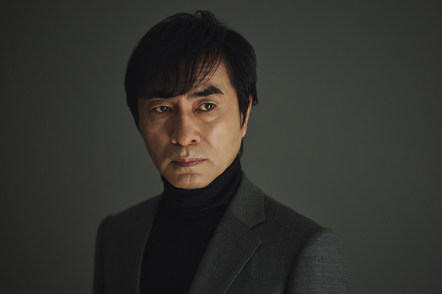監督：河森正治
