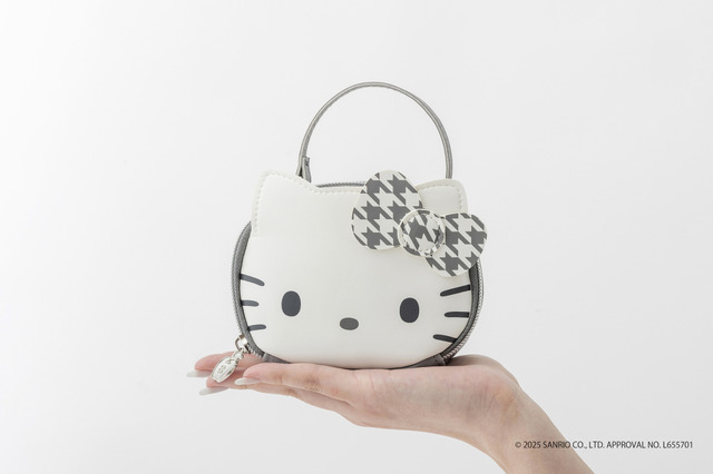 「HELLO KITTY × BRILMY リップが縦に収納できる ズボラに優しいミニコスメポーチ BOOK」2,959円（税込）（C）2025 SANRIO CO., LTD. APPROVAL NO.L655701